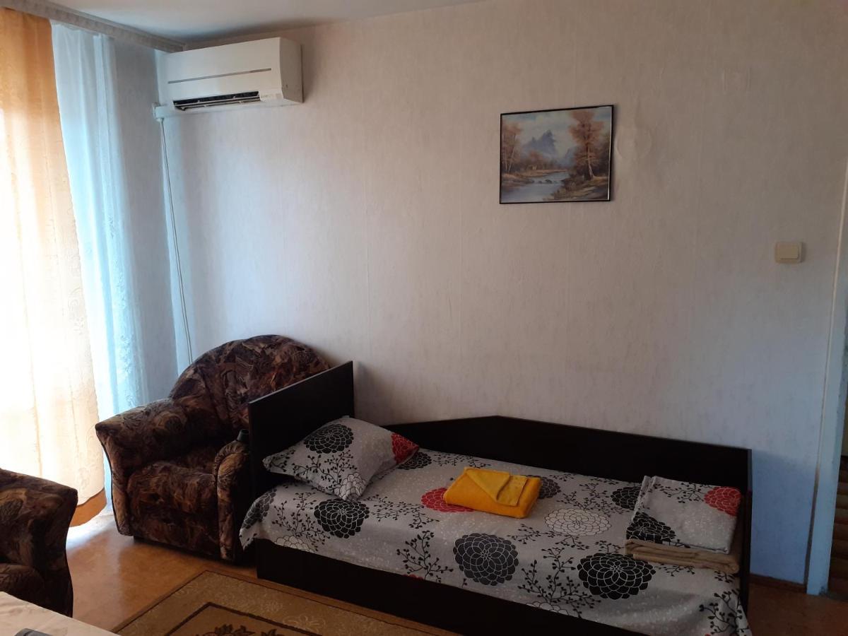 Retro Apartment Malko Tŭrnovo Eksteriør billede